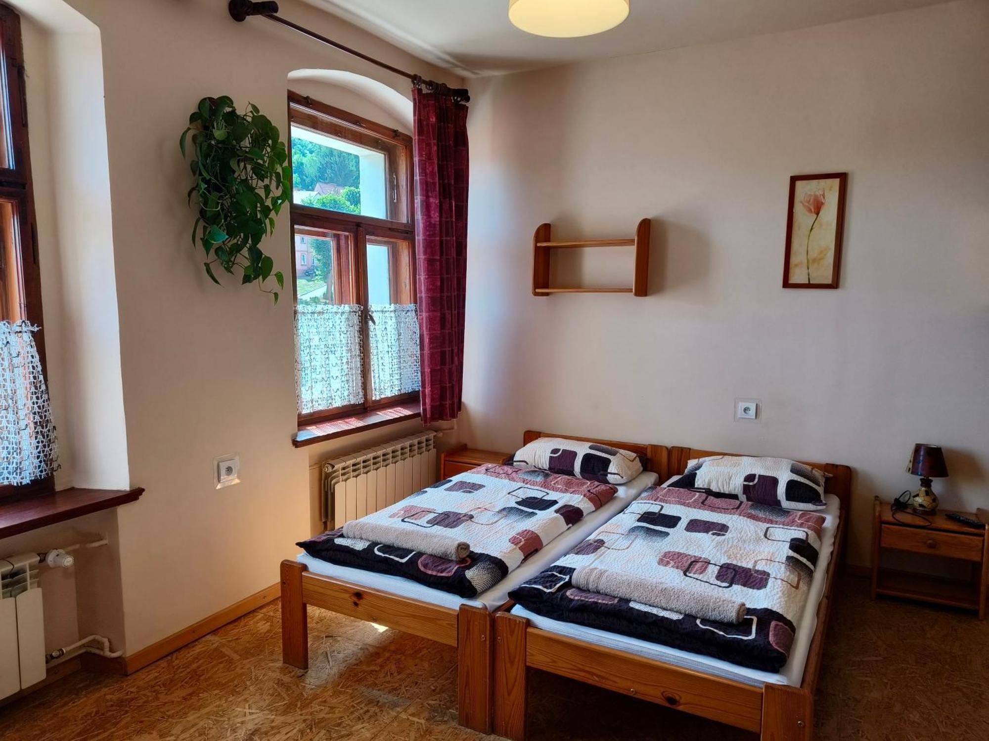 Apartamenty I Pokoje Goscinne "Wacus" Srebrna Gora Exterior photo
