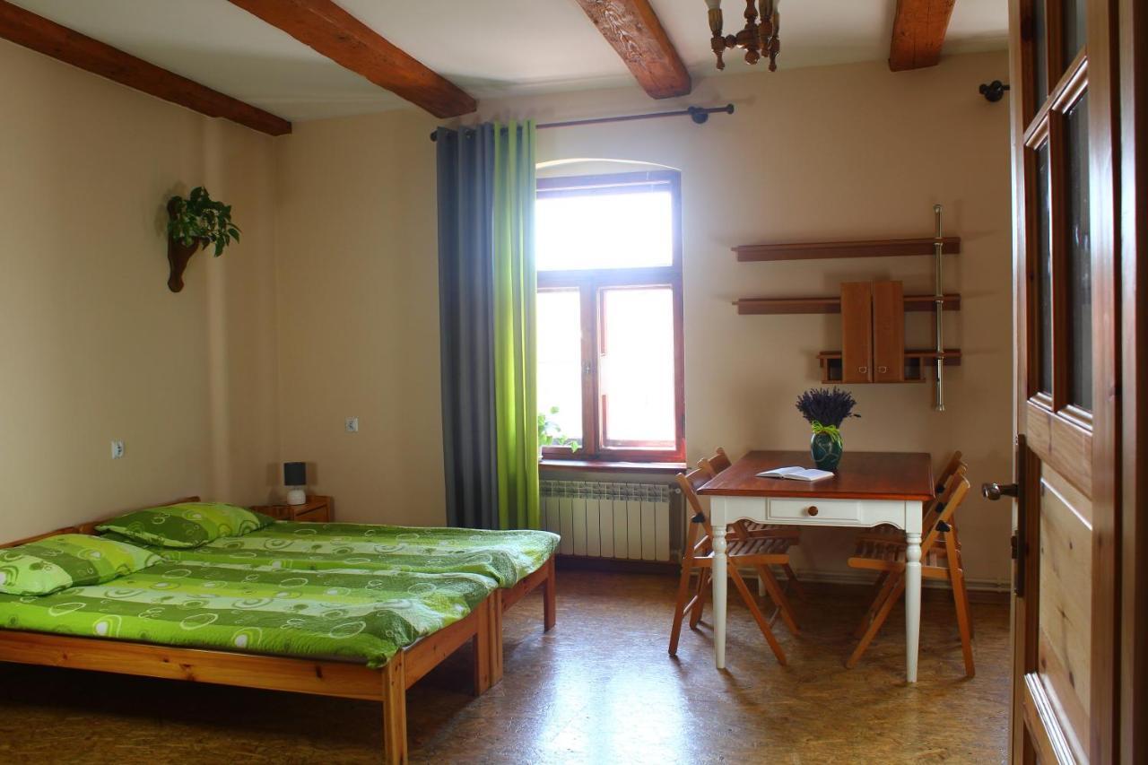 Apartamenty I Pokoje Goscinne "Wacus" Srebrna Gora Exterior photo